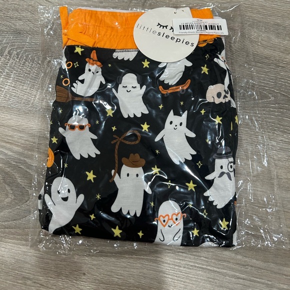 Women’s Little Sleepies Halloween Friendly Ghosts Pajamas - Picture 1 of 1